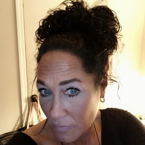 Meet your Posher, Trina - Picture 2 of 2